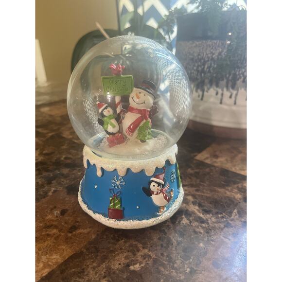 Snowman and Penguin Christmas Snow Globe - Picture 4 of 9